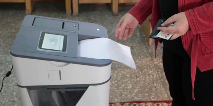 Выборы депутатов ЖК: к 11:00 проголосовали свыше 328 тысяч граждан