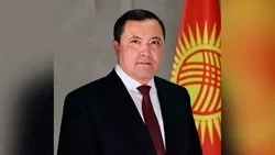 Орунбеков объяснил, почему сотрудник ГКНБ возглавил Минздрав