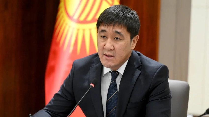 Орунбеков объяснил, почему сотрудник ГКНБ возглавил Минздрав