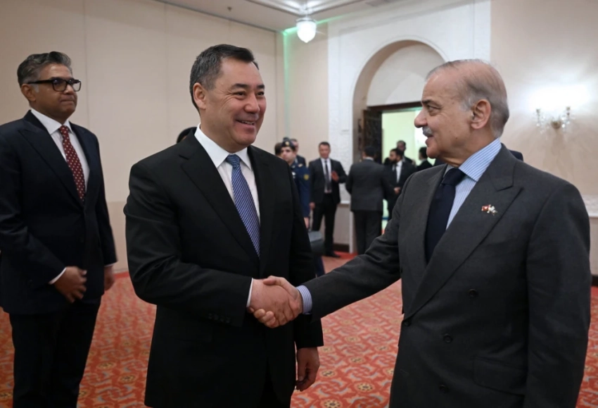 Садыр Жапаров завершил визит в Пакистан участием в инвестдиалоге и переговорами. Фото