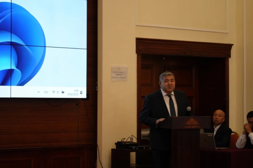 Кыргызстан закупил 270 тысяч доз высококачественного семенного материала