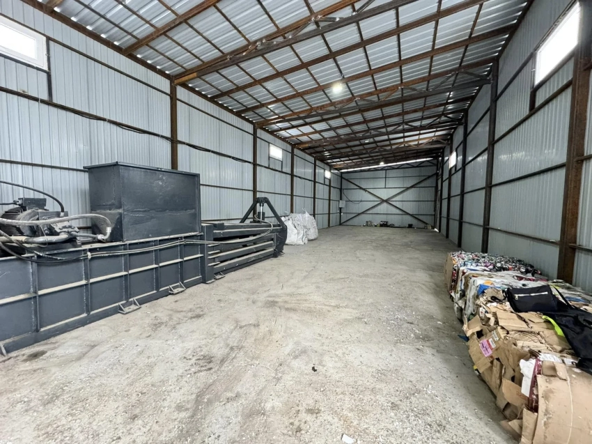 В Нарыне открылось первое предприятие по сортировке бытовых отходов