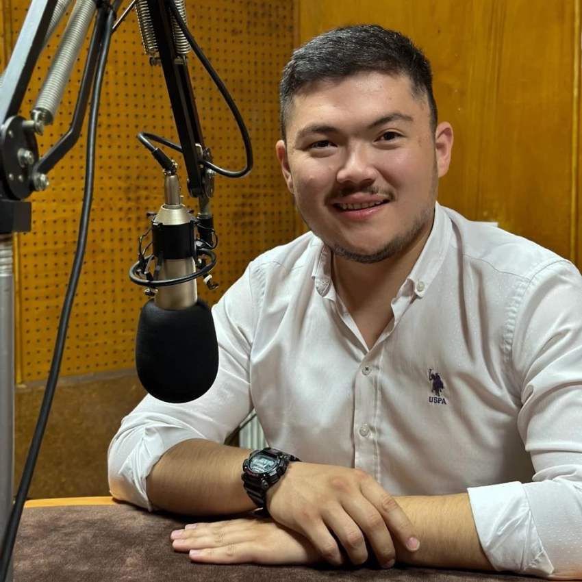 Неизвестные задержали и увезли активиста Айбека Тенизбая