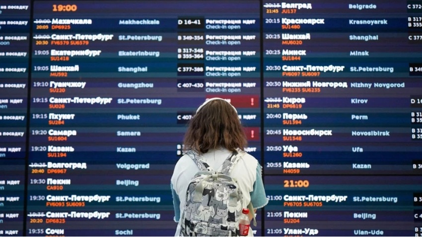 Над Россией за ночь сбили около 290 дронов, в аэропортах Москвы отменили и задержали 200 рейсов