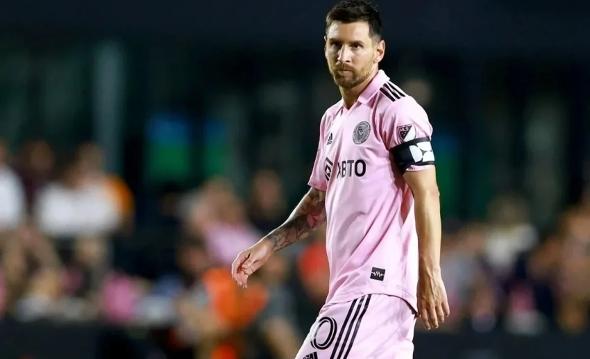 Фанаты устроили погром после сорванного выхода Лионеля Месси в Индии