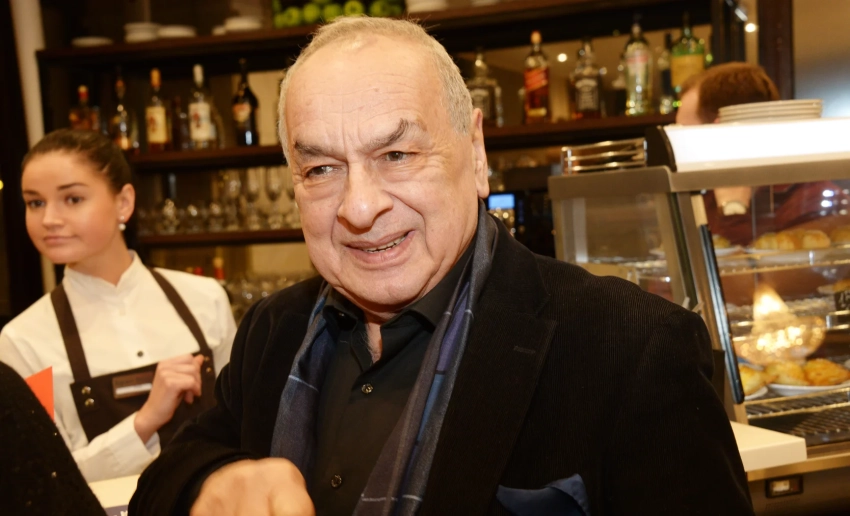 Умер известный российский пианист и композитор Левон Оганезов