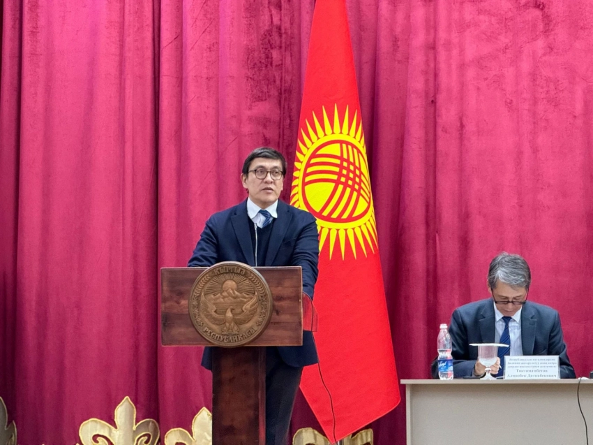 Переход на 12-летку. Эдиль Байсалов проверил реализацию школьной реформы