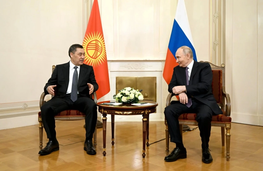 Садыр Жапаров провел переговоры с Владимиром Путиным в Санкт-Петербурге