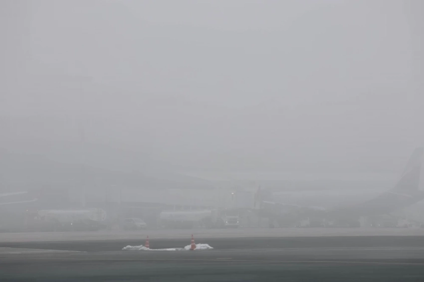 Какие аэропорты Кыргызстана не принимают авиарейсы из-за тумана?