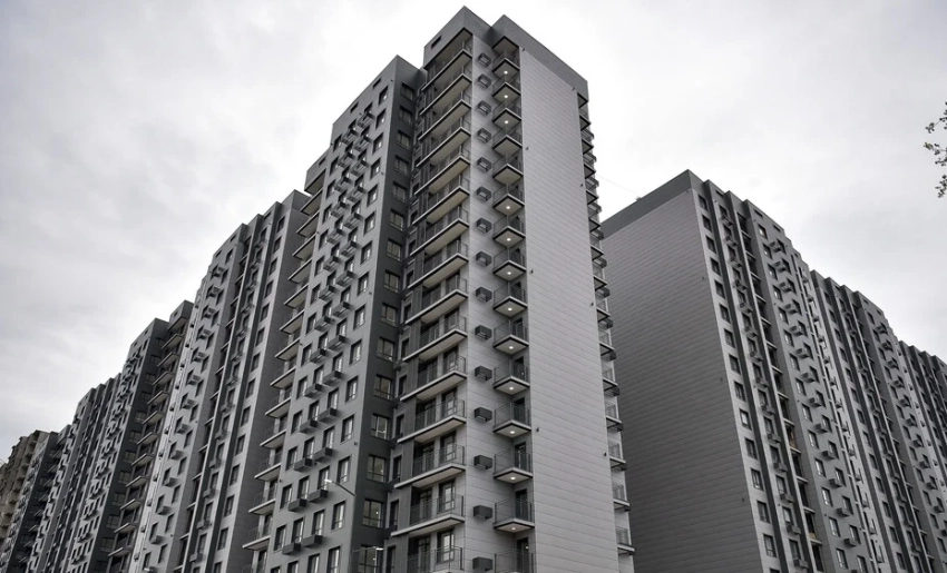 В Кыргызстане врачам вне очереди предоставят 5 тыс. ипотечных квартир