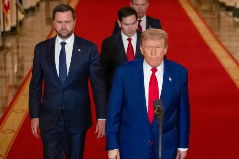 В Белом доме заявили, что США обсуждают варианты приобретения Гренландии, включая использование военных средств