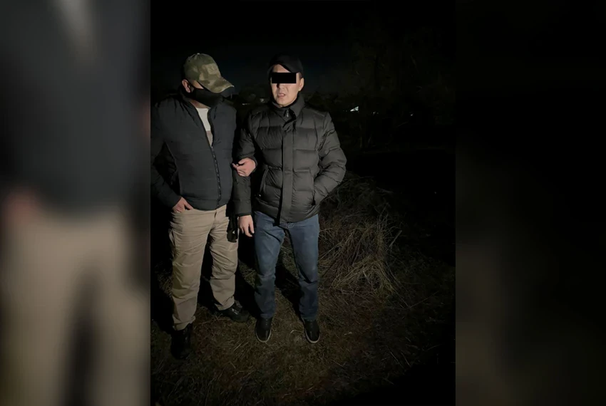 Следователь ОВД Жайылского района задержан за вымогательство 150 тысяч сомов