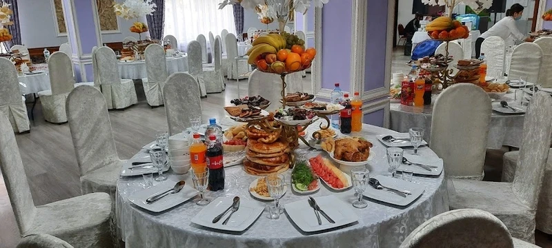 Свадьбы до 200 гостей и без долгов: в Кыргызстане предлагают новый порядок торжеств