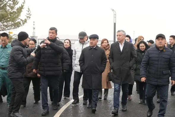 Депутаты ЖК ознакомились с работой мусороперерабатывающего завода в Бишкеке