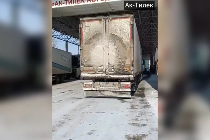 Кыргызстан не пропустил 15 тонн незаконно ввезенного кумыса из России