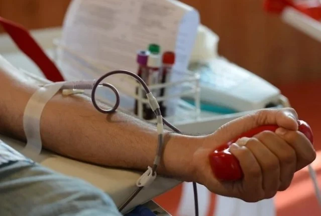 Власти Узбекистана намерены втрое увеличить число доноров крови