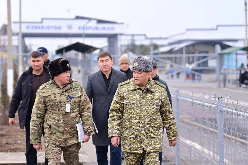 Камчыбек Ташиев проверил погранпункт «Бек-Абад» и заявил о необходимости ремонта