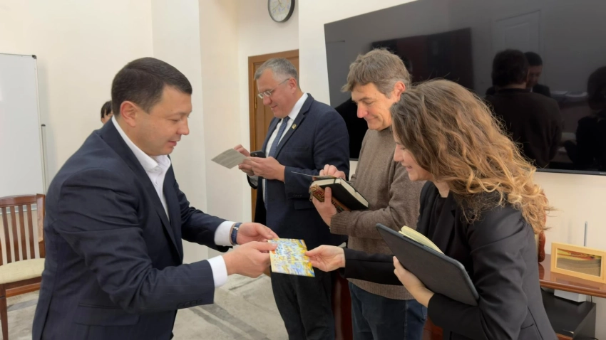 Минкультуры и эксперты ЮНЕСКО обсудили оптимизацию буферной зоны «Сулайман Тоо»