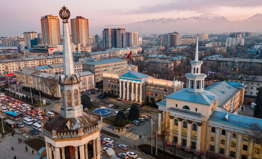 Температурный контраст: в Бишкеке потеплеет до +16, в Нарыне сильный мороз