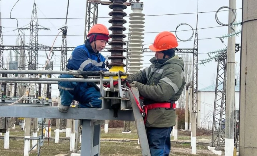 Из-за ожидаемых морозов энергетики усилили контроль за электросетями