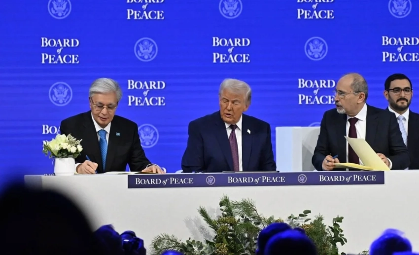 Президент Казахстана подписал Устав Совета мира