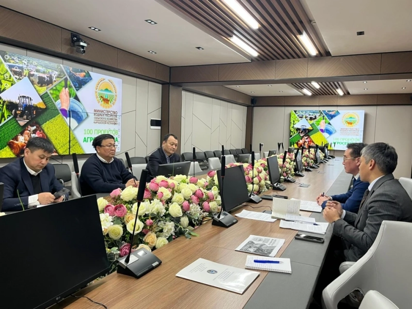 Инвестиции в агропром: Минсельхоз и УКФР наметили планы