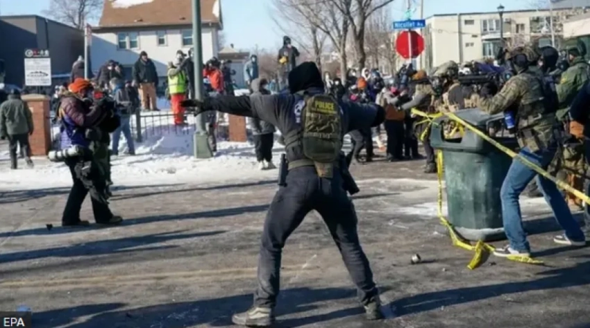 Пистолет или телефон? В США возникли противоречивые версии о стрельбе в Миннеаполисе