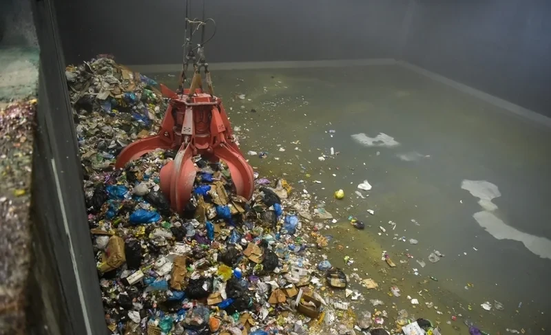 В Бишкеке начнется строительство второго мусороперерабатывающего завода