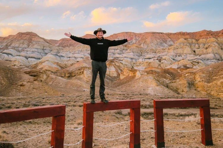 В Кыргызстан прибыл международный тревел-блогер Коннор Кампергини