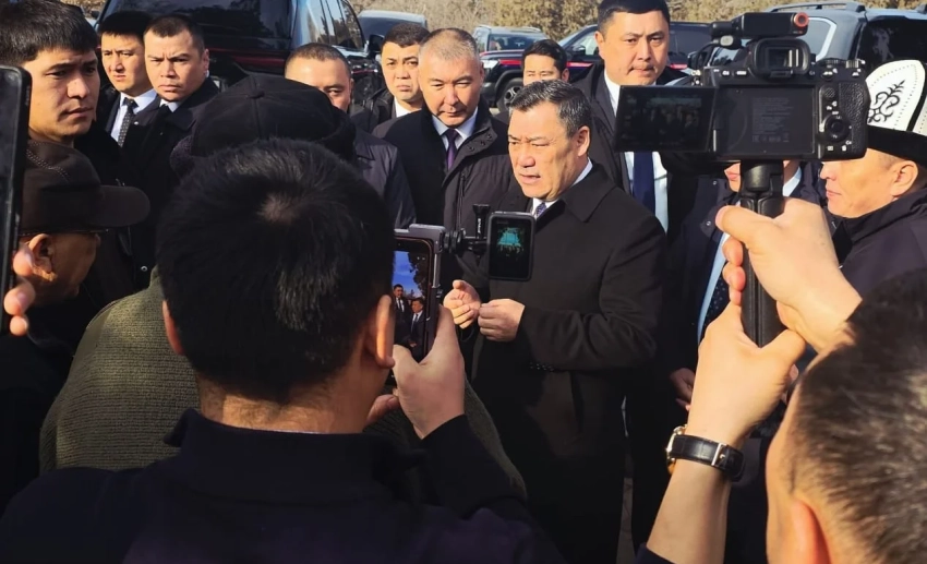 Садыр Жапаров прибыл в учреждение «Унаа» для встречи с населением