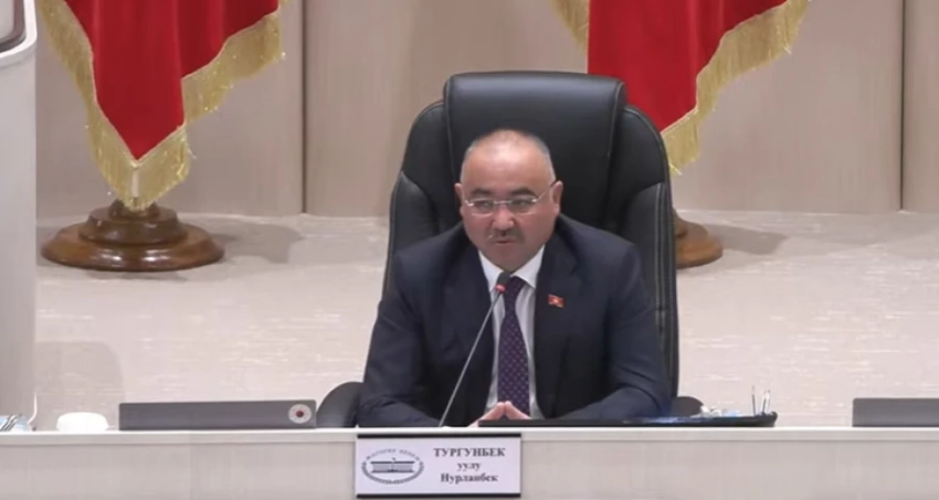 Нурланбек Тургунбек уулу обсудил отношения между ЖК и кабмином с Садыром Жапаровым