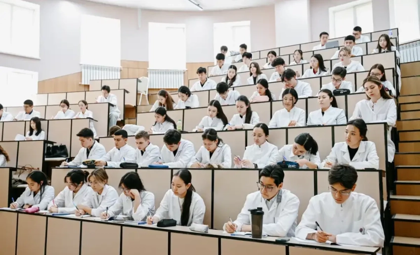 Частные медвузы смогут запускать совместные программы с университетами США