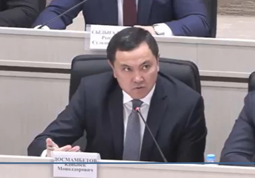 Минздрав берет под контроль студентов из Индии из-за вируса Нипах