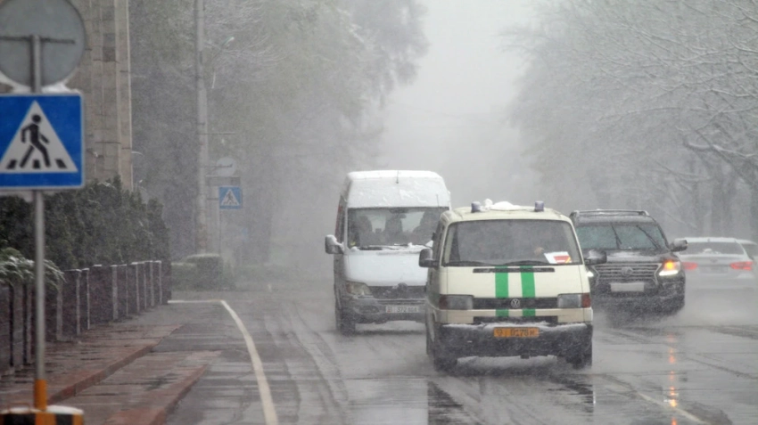 Узгидромет: В Узбекистане ожидаются дожди и усиление ветра