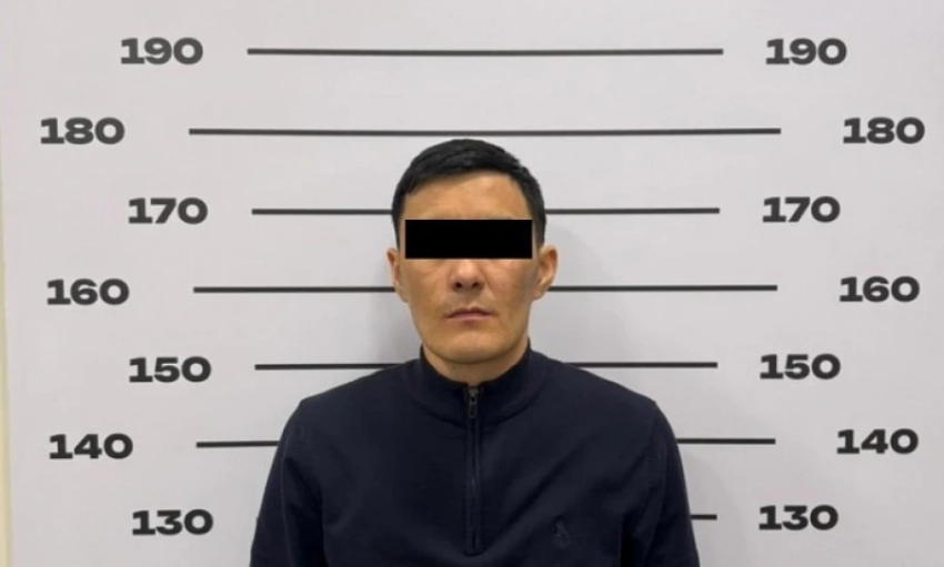 Задержан налоговый инспектор по Ленинскому району Бишкека