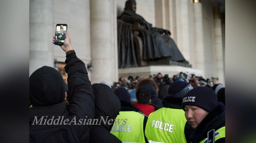 Кризис в Монголии — это возможность для трансформации её системы
