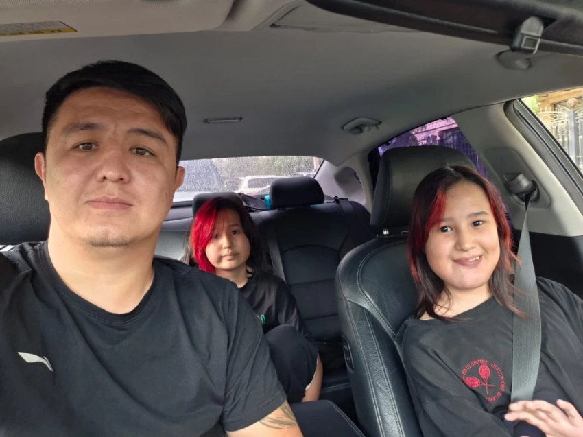 "Мир держится на добрых людях". Родители Азалии снова обращаются за помощью