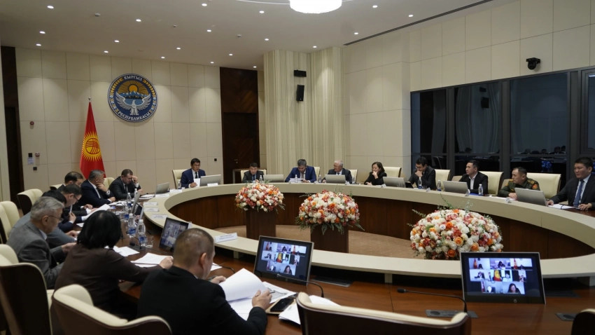 Имена Айтматова, Раззакова и Курманджан датки присвоят учебным заведениям