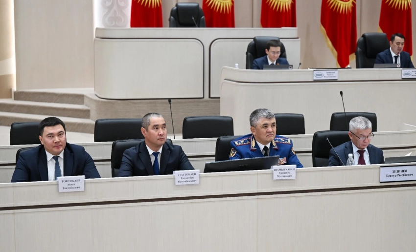 Жогорку Кенеш одобрил кандидатуры трех министров