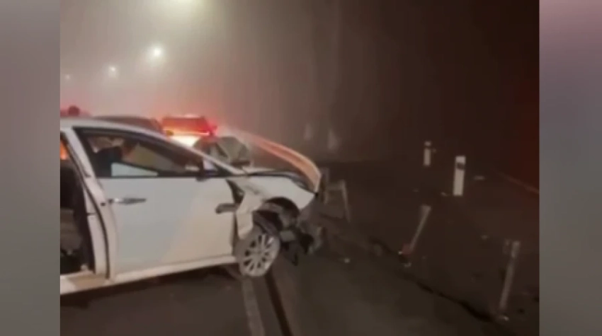 Отбойник насквозь пробил авто на дороге в аэропорт "Манас"