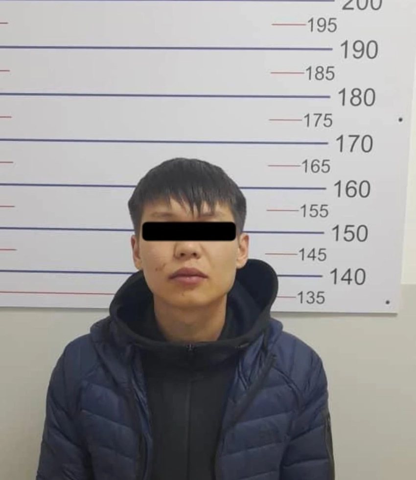 Задержаны подозреваемые в серии краж в автобусе на линии № 135 в Бишкеке