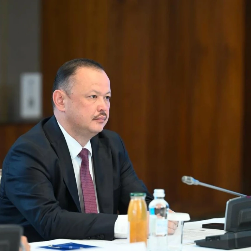 Депутат Улан Примов предлагает создать отдельное ведомство по сохранению озера Иссык-Куль