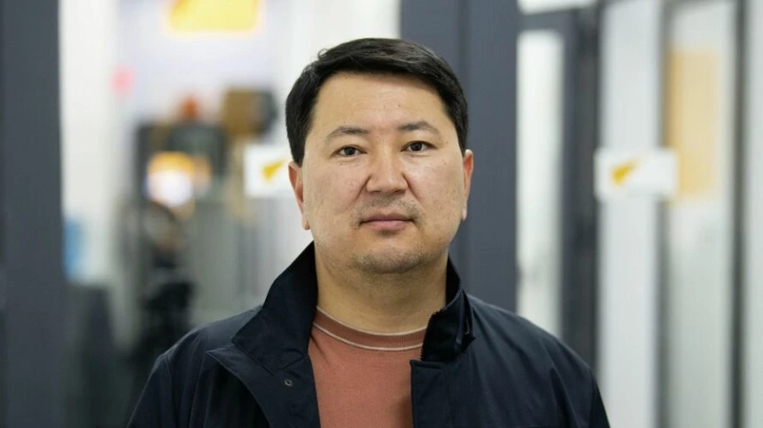 Президент назначил Эрлиста Акунбекова и Дамирбека Осмонова министрами