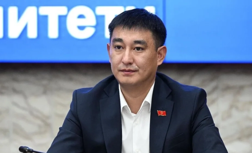 Депутат Улукбек Узакбаев вошел в состав Совета по делам правосудия от Жогорку Кенеша