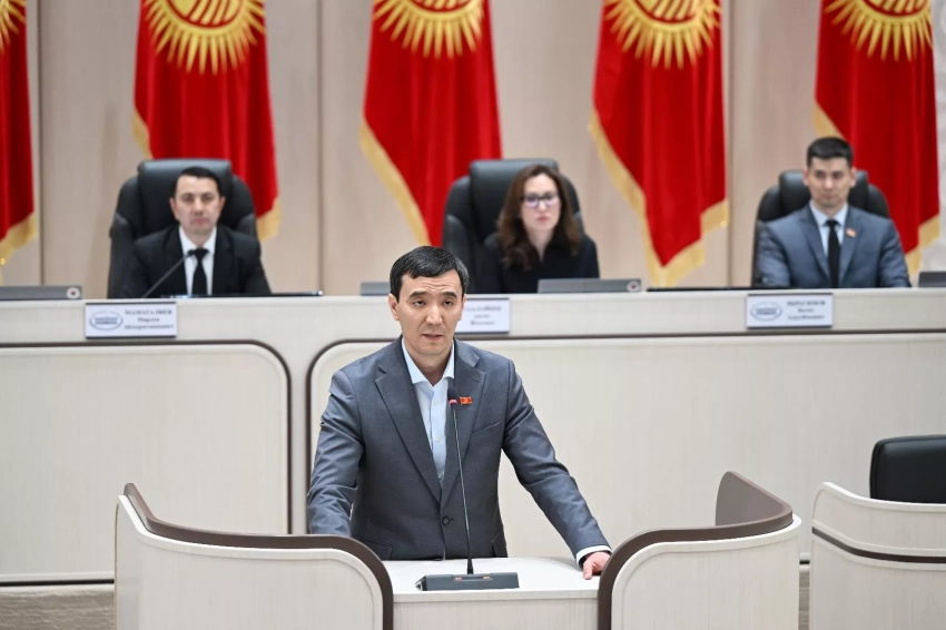 Медербек Алиев избран на должность первого заместителя торага Жогорку Кенеша