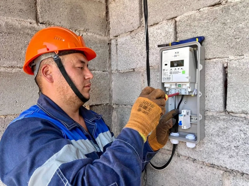 В Баткенской области установят 54 587 "умных" счётчиков