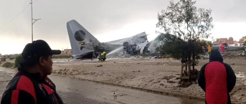 В Боливии разбился самолет, перевозивший деньги, 15 человек погибли