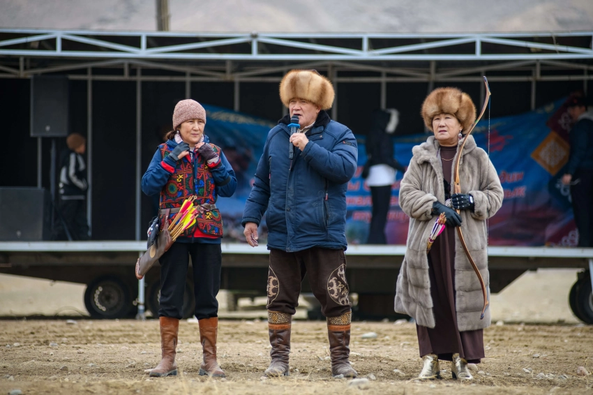 В эти выходные берег Иссык Куля содрогался от топота копыт и аплодисментов!