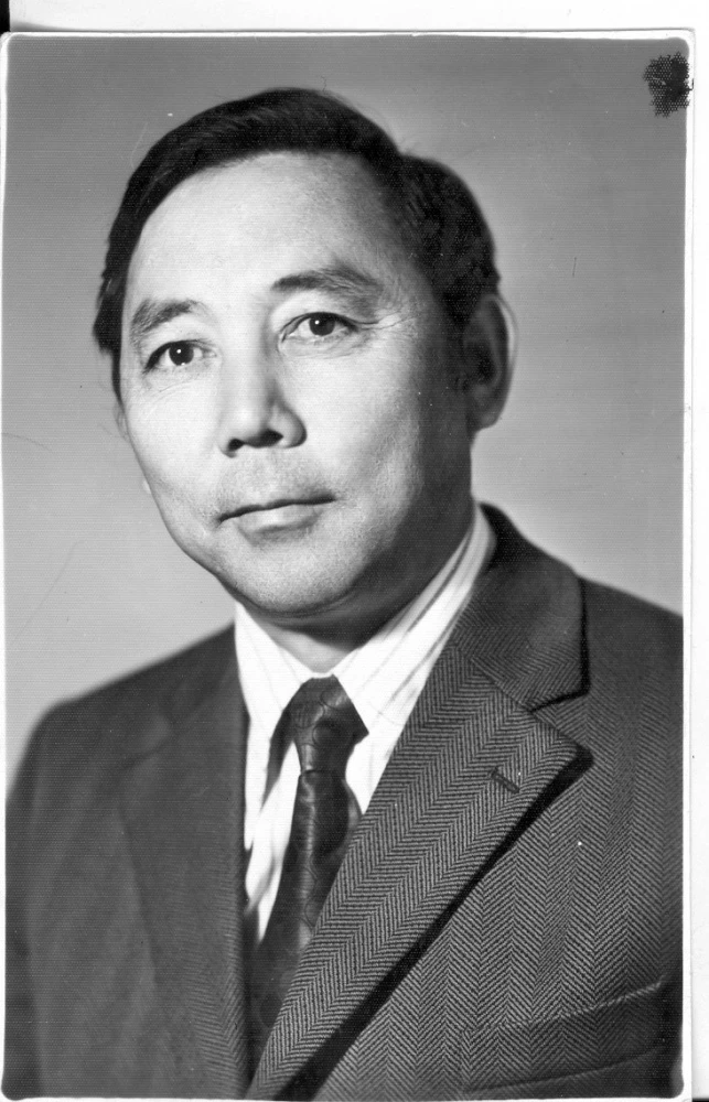 К 90-летию со дня рождения хирурга-уролога Кадырбека Ильясова