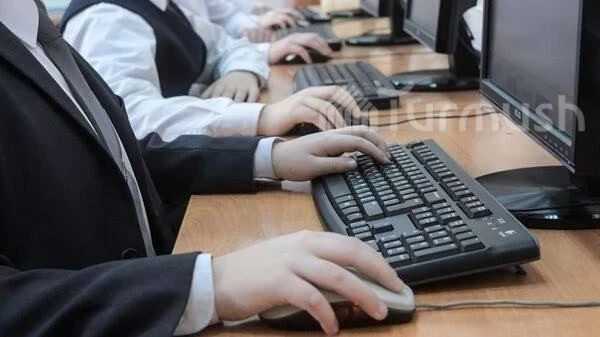 В Узбекистане осужденным женщинам разрешат поступать в вузы и учиться в них дистанционно